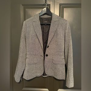 Women’s fitted tweed suit jacket. Jacob size 4